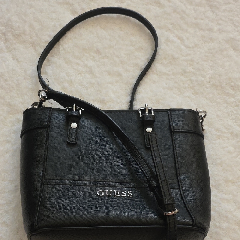 Guess Black Shoulder Bag with Structured Design
